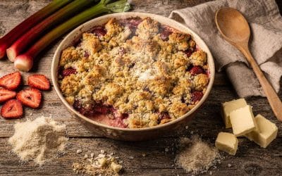Crumble fraise rhubarbe sans gluten : la recette savoureuse