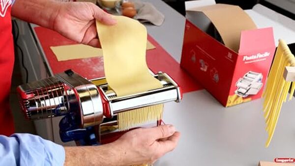Découvrez notre test détaillé de la machine à pâtes électrique Imperia Ligne Classique made in Italy : performances, avantages et verdict final pour cette machine à pâtes professionnelle. 